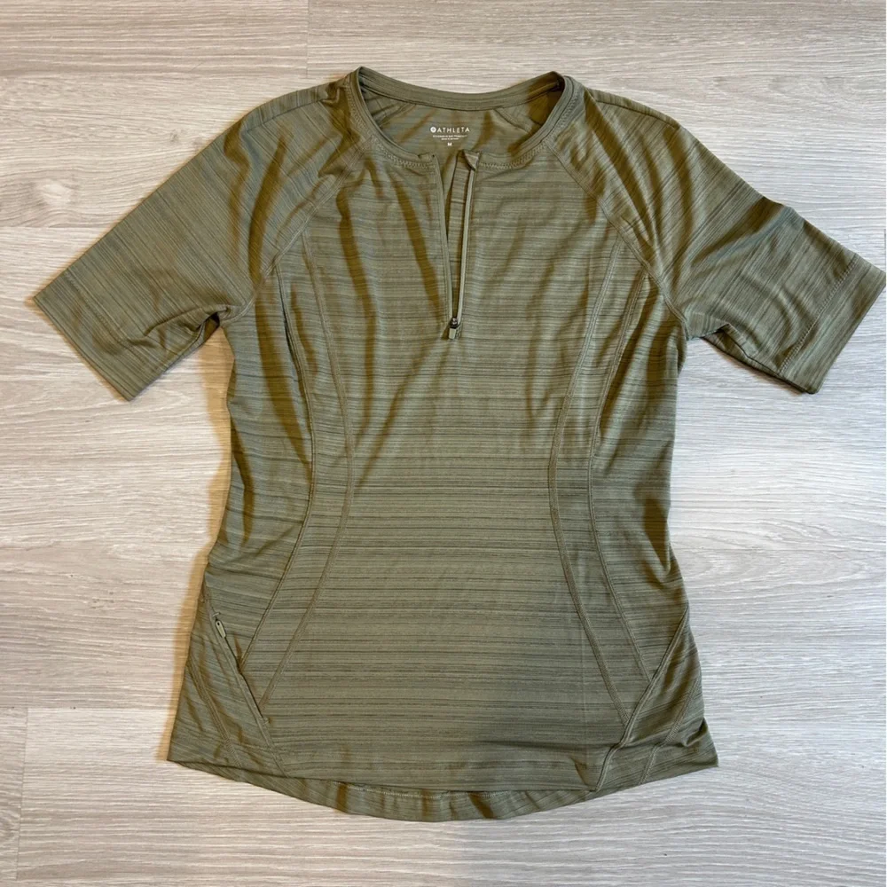 Athleta Women’s Shadow Olive Pacifica Illume UPF Fitted Tee - Medium
